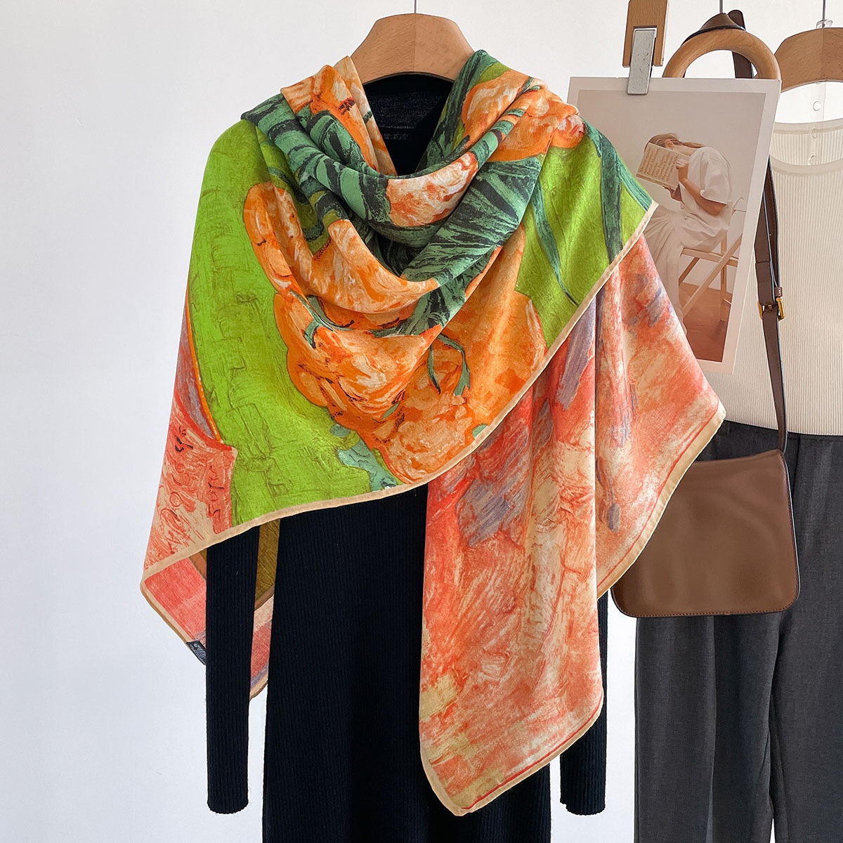 ヴィンテージ植物柄女性用スクエアショール 130x130cm - Vintage Fashion Build のレビューと価格